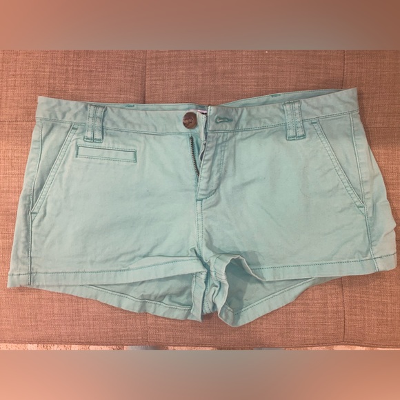 3 pack of express low rise shorts! - Picture 7 of 8